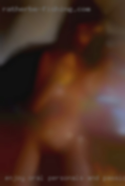 Enjoy oral personals and passionate kisses from Portland..
